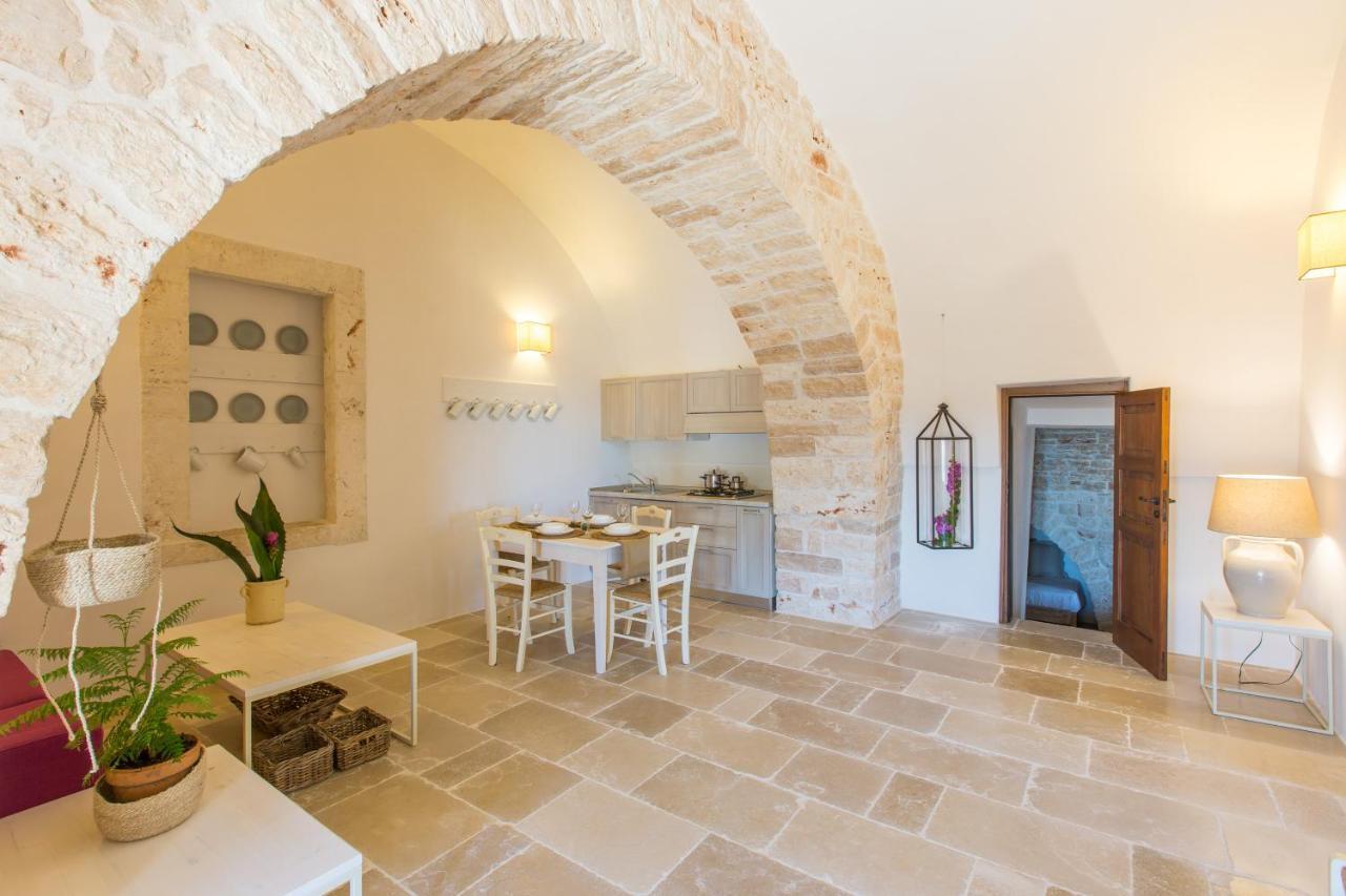 Masseria Castelluzzo Челие Месапика Екстериор снимка