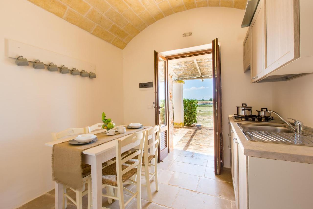 Masseria Castelluzzo Челие Месапика Екстериор снимка